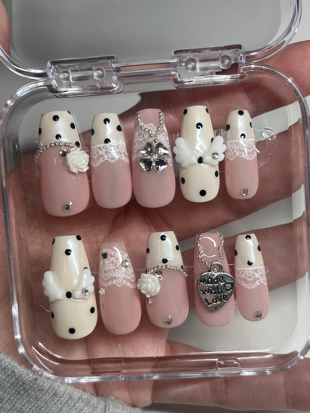 Chrome yellow Polka dot