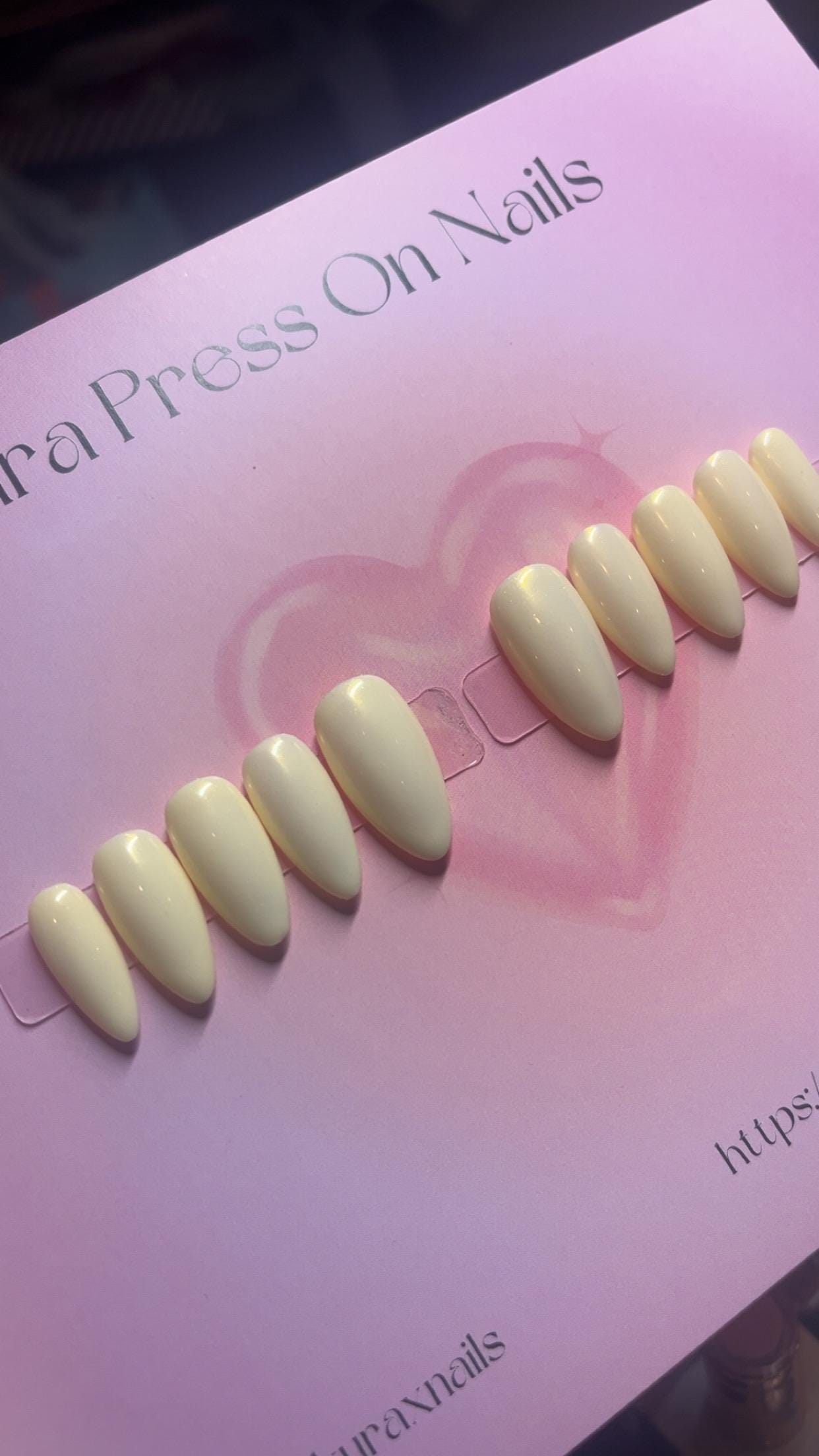 "Sarah" Yellow Chrome