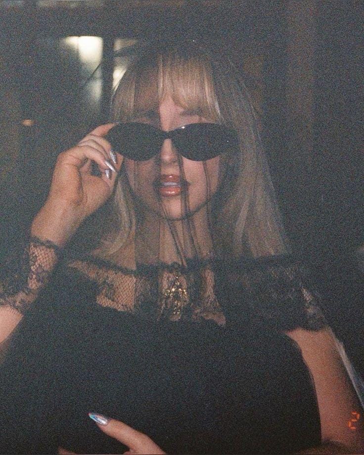 Feather Sabrina inspired